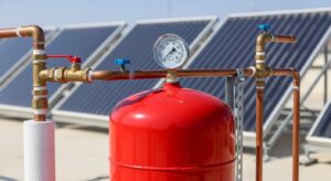 החלפת מיכל התפשטות במערכת סולארית